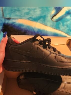 Black Nike Women's Air Force 1 Sneakers